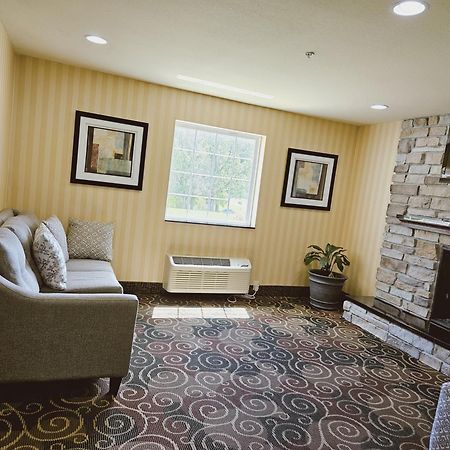 Cobblestone Inn & Suites - Bloomfield Εξωτερικό φωτογραφία