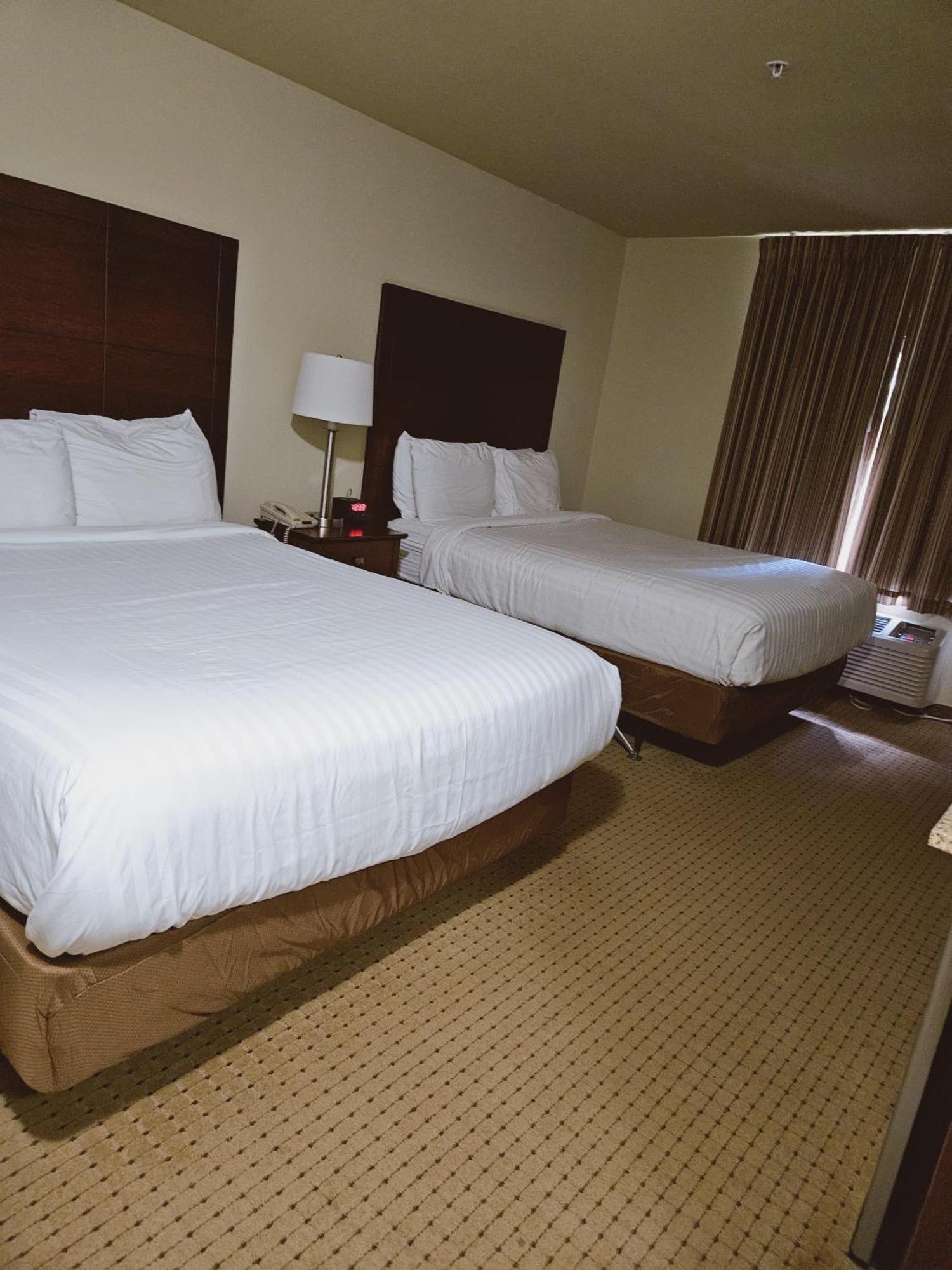 Cobblestone Inn & Suites - Bloomfield Εξωτερικό φωτογραφία