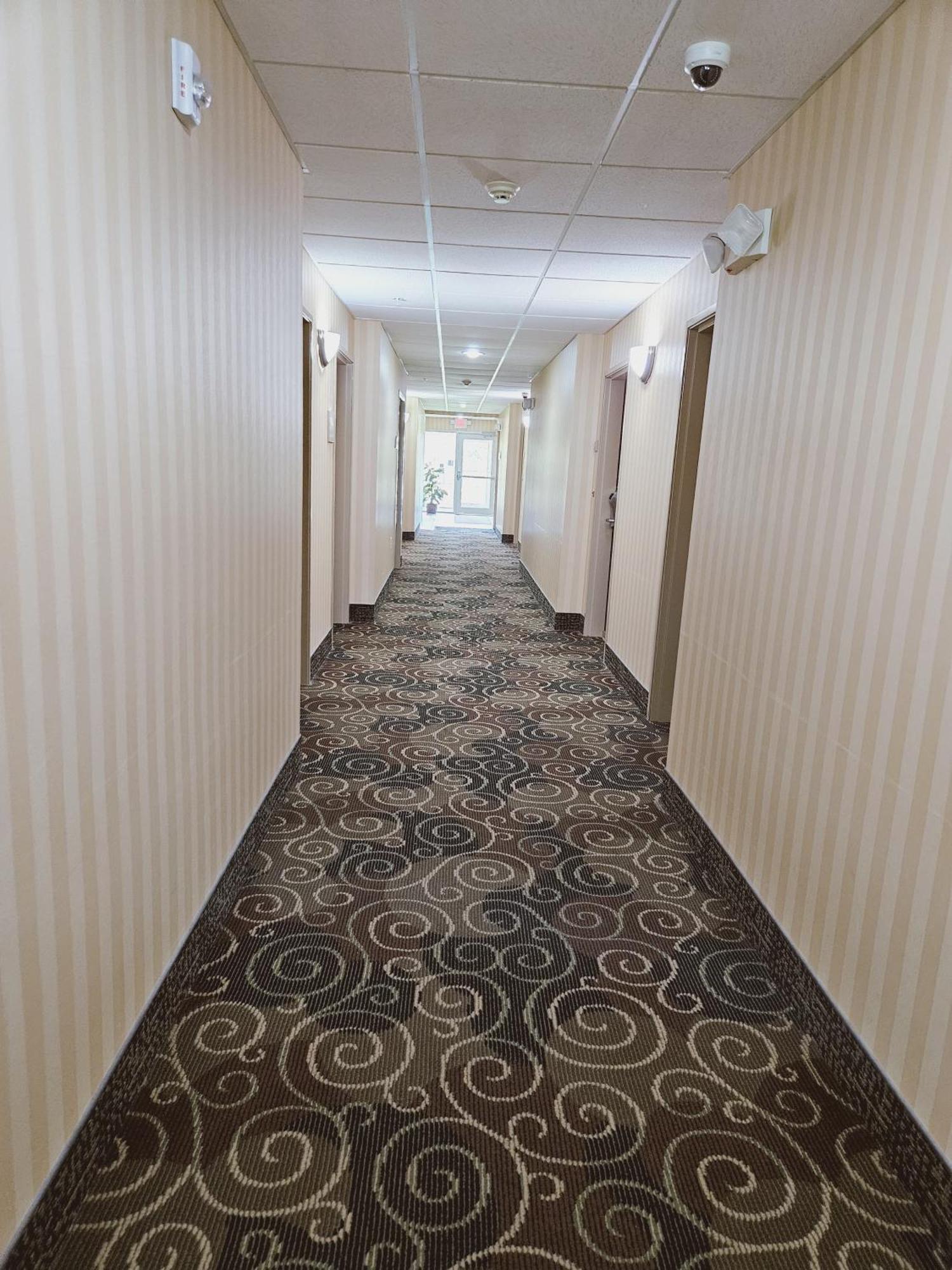 Cobblestone Inn & Suites - Bloomfield Εξωτερικό φωτογραφία